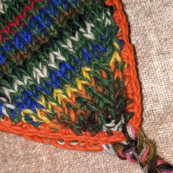 SOLD Hand knit ski and skateboard Sherpa cap - Picture 7 of 10